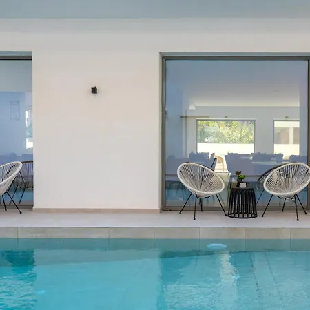 Rodos White מלון 4*