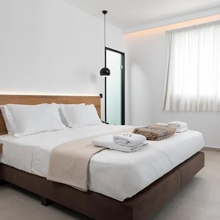 ホテル Rodos White 4*